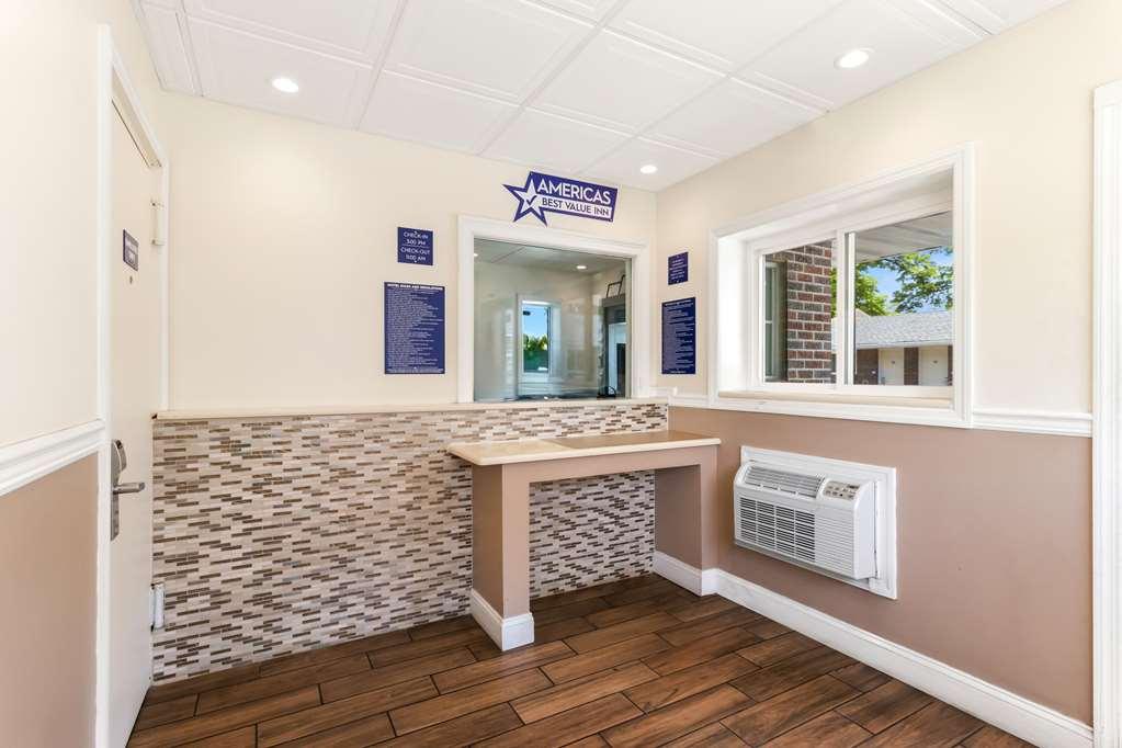Americas Best Value Inn Avenel Woodbridge מראה פנימי תמונה