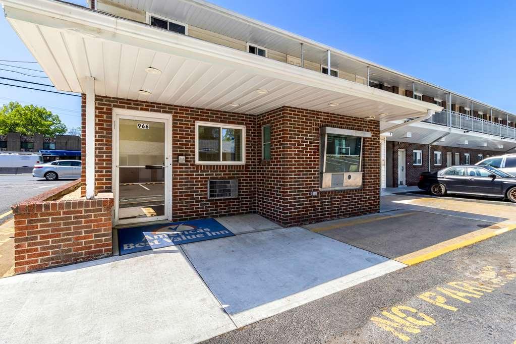 Americas Best Value Inn Avenel Woodbridge מראה חיצוני תמונה